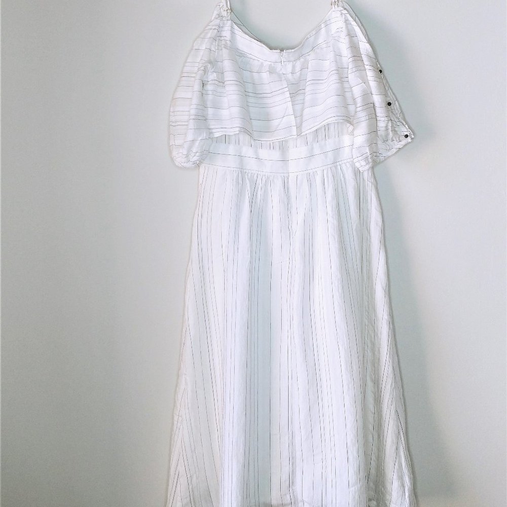 NWOT - To the Max White Cold Shoulder Dress - Sz 8 - Picture 4 of 10